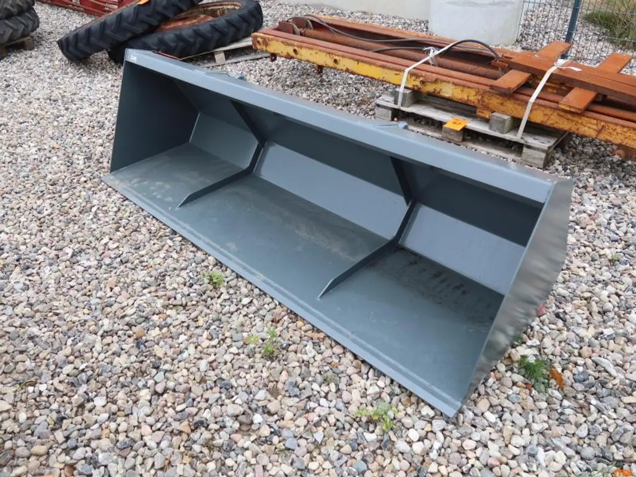 Billede 1 - SKOVL, 2.4 m. Eu