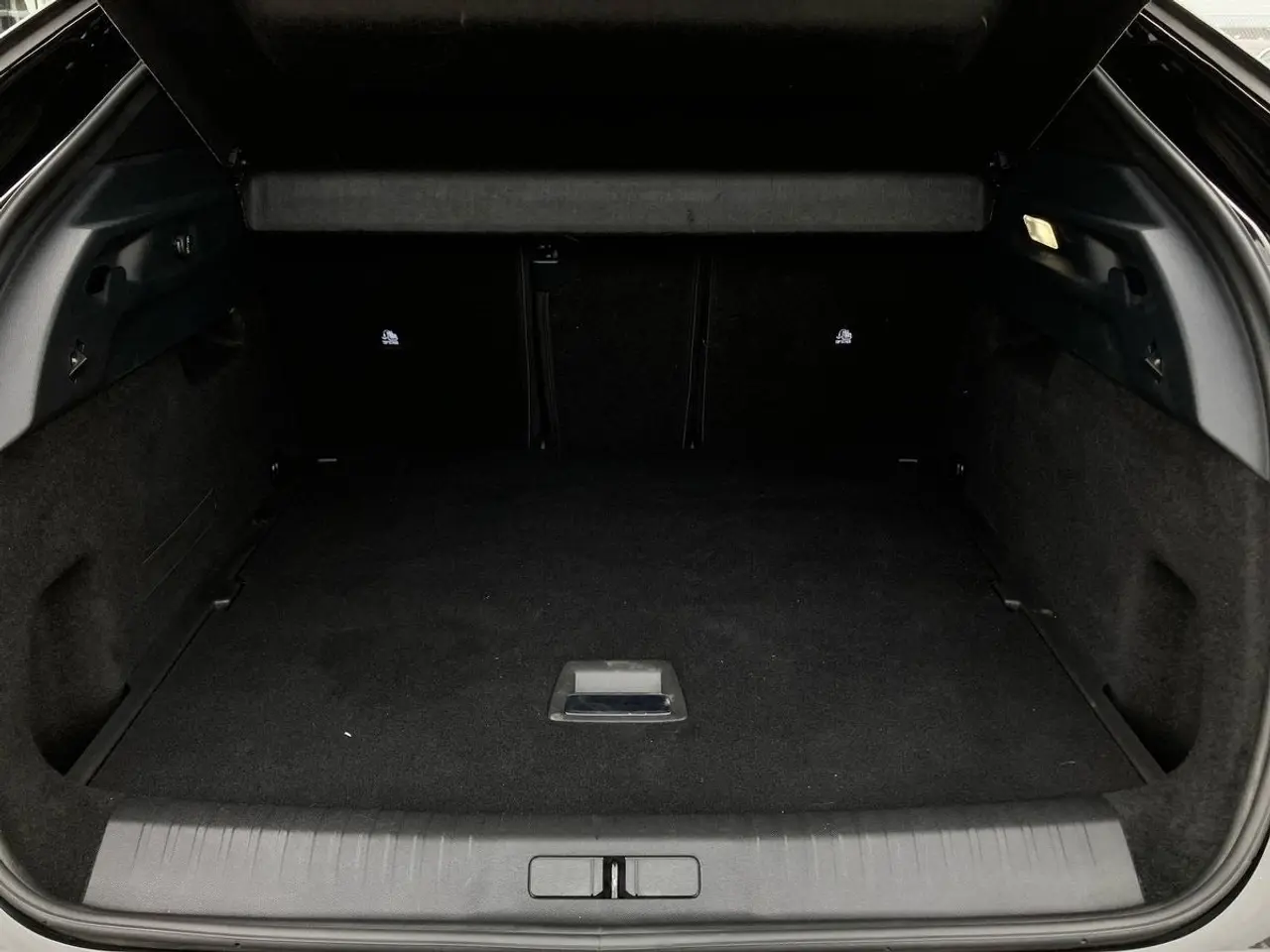 Billede 11 - Peugeot e-3008 77 GT