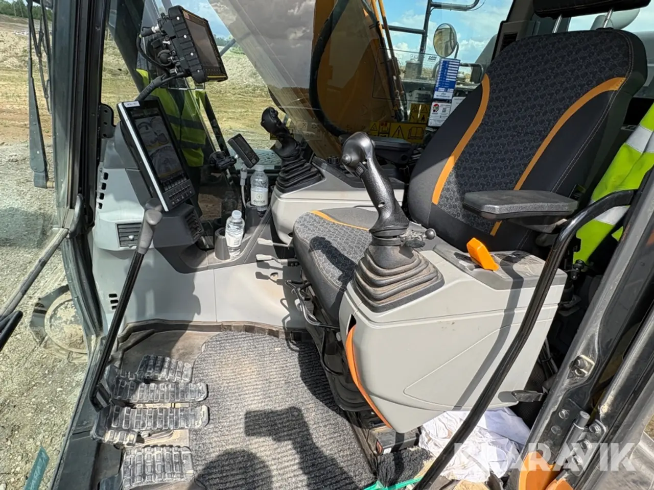 Billede 10 - Gravemaskine Case CX300E med 5 skovle