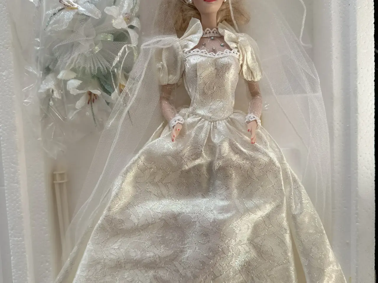 Billede 9 - Barbie Limited Edition Brud