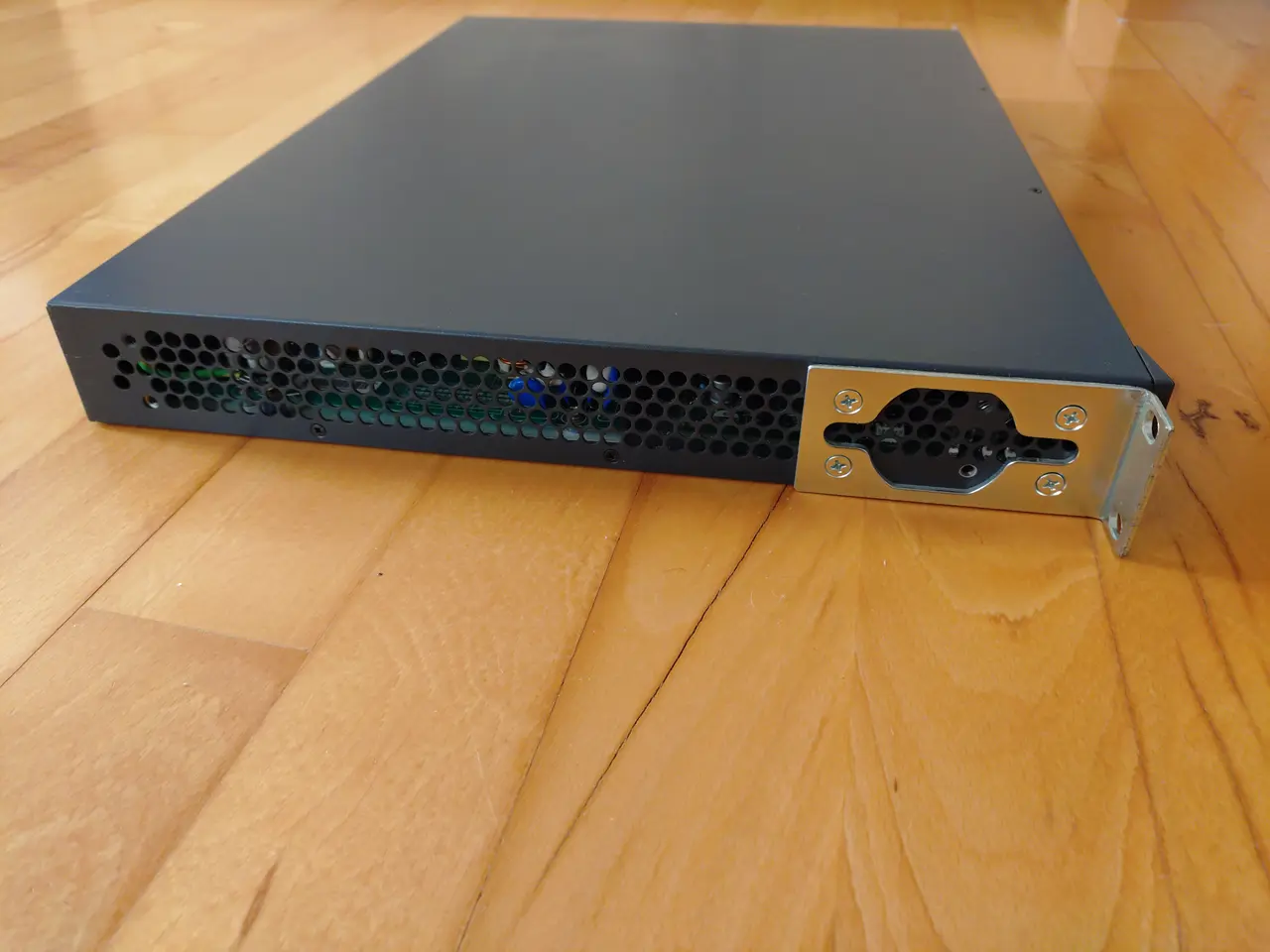 Billede 4 - HP Aruba 2530 48g PoE+ j9772a