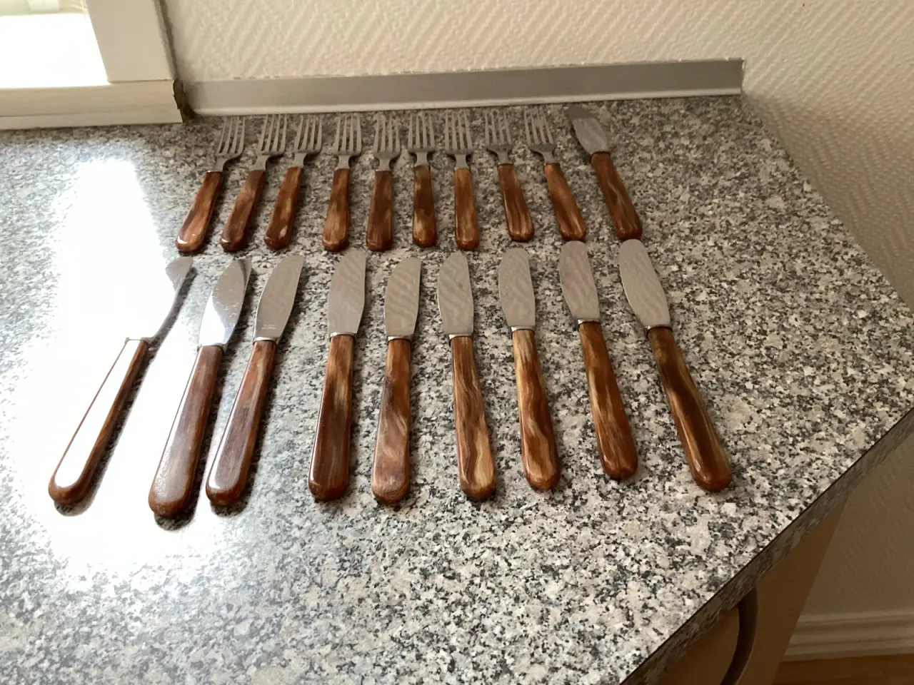 Billede 1 - 9 gafler og 10 knive