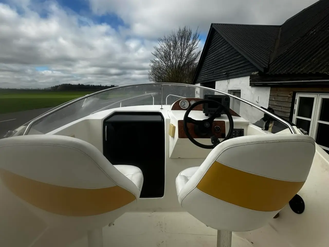 Billede 10 -  Klar til sommeren – Olympia 560 Daycruiser 