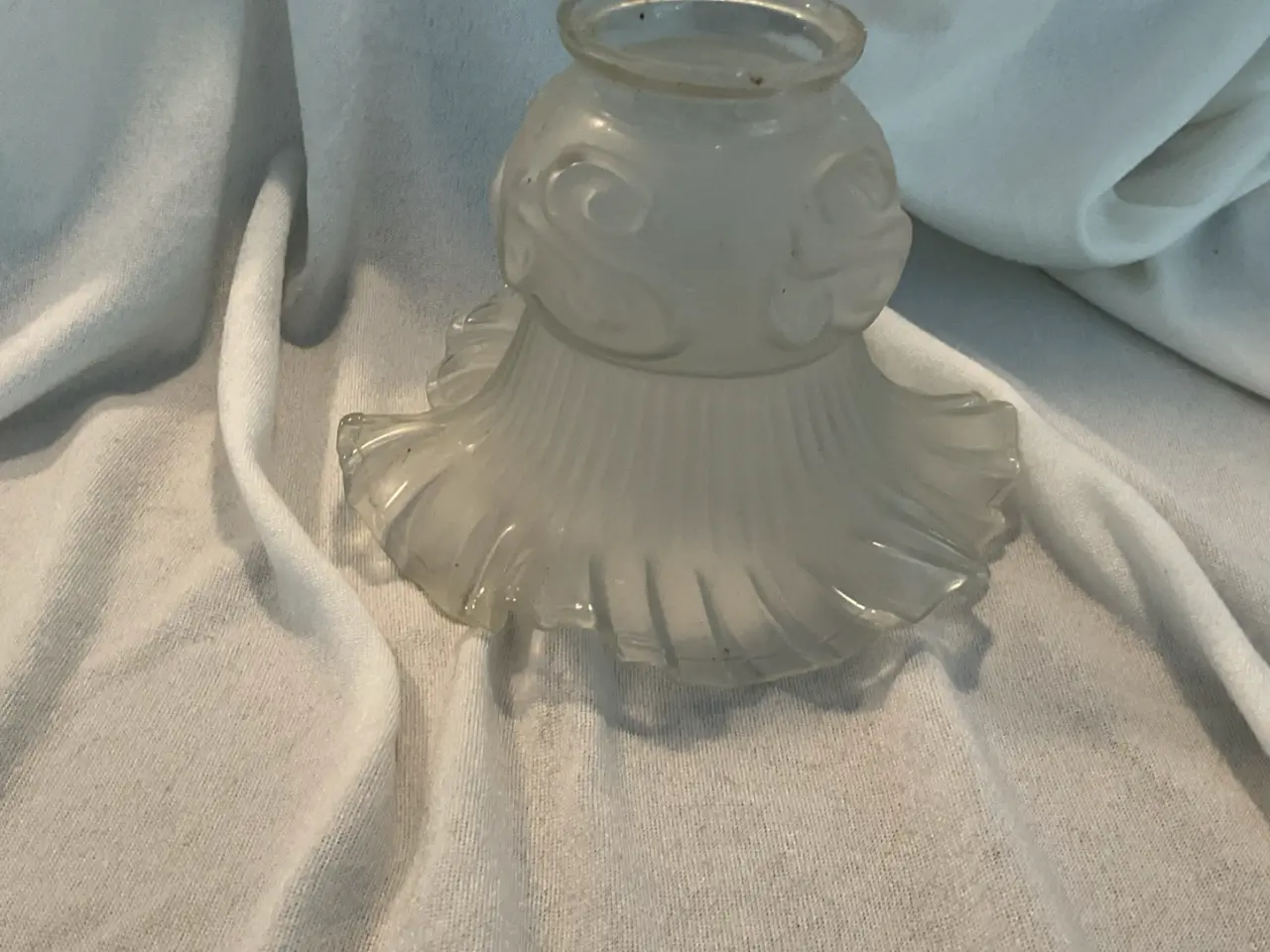 Billede 1 - Antik lampeskærm i matteret glas