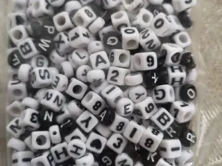 1500 Perler (Bogstaver og Tal)