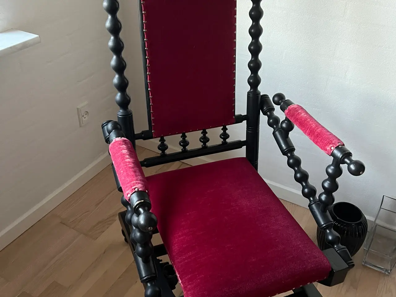 Billede 1 - Skøn gammel gynge stol