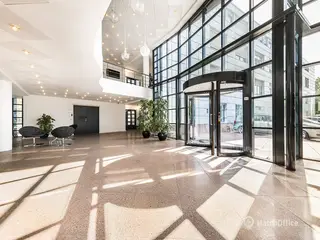 1.535 m² kontorlejemål med super beliggenhed i Lyngby
