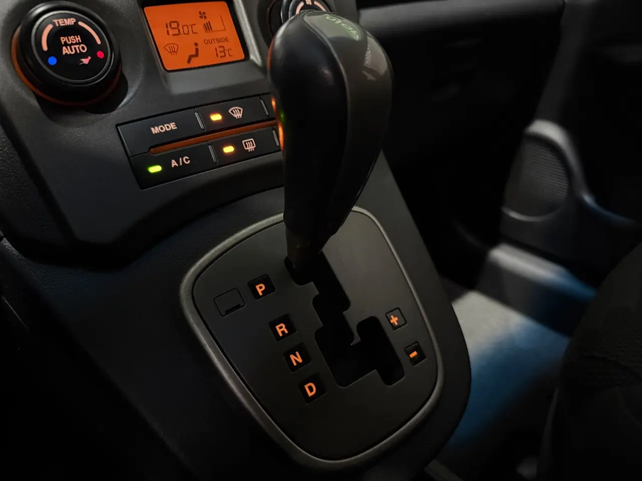 Billede 13 - Kia Carens 2,0 CVVT Active aut. 7prs