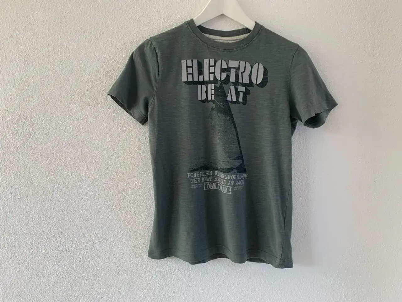 Billede 1 - T-shirt str.146/11 år