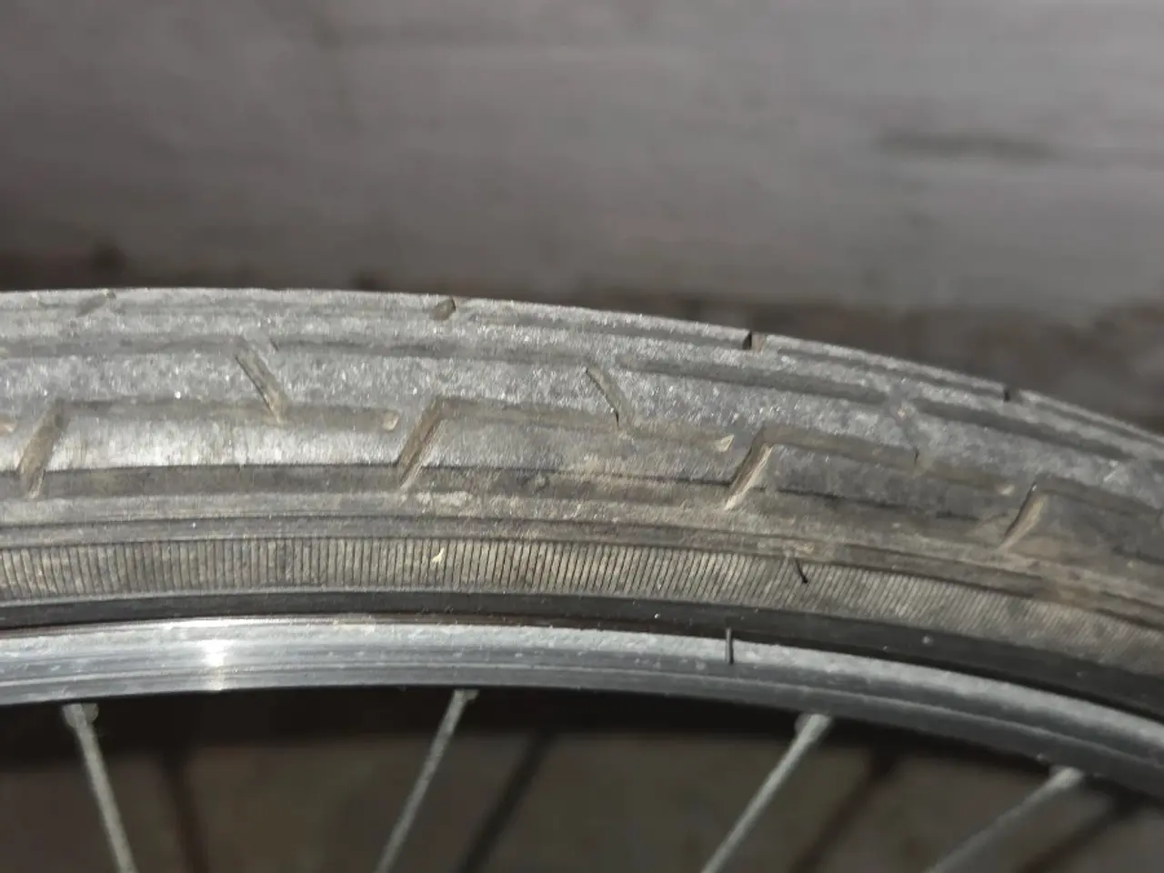 Billede 11 - ROCKY  28" 3 gear  Ny dæk