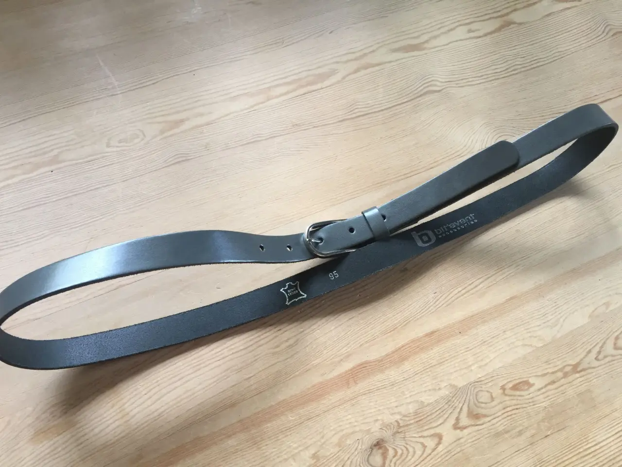 Billede 2 - 3 bælter, skindbælte fra bit'avant accessories