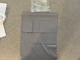 Halsedisse lysegrå polyester, one size