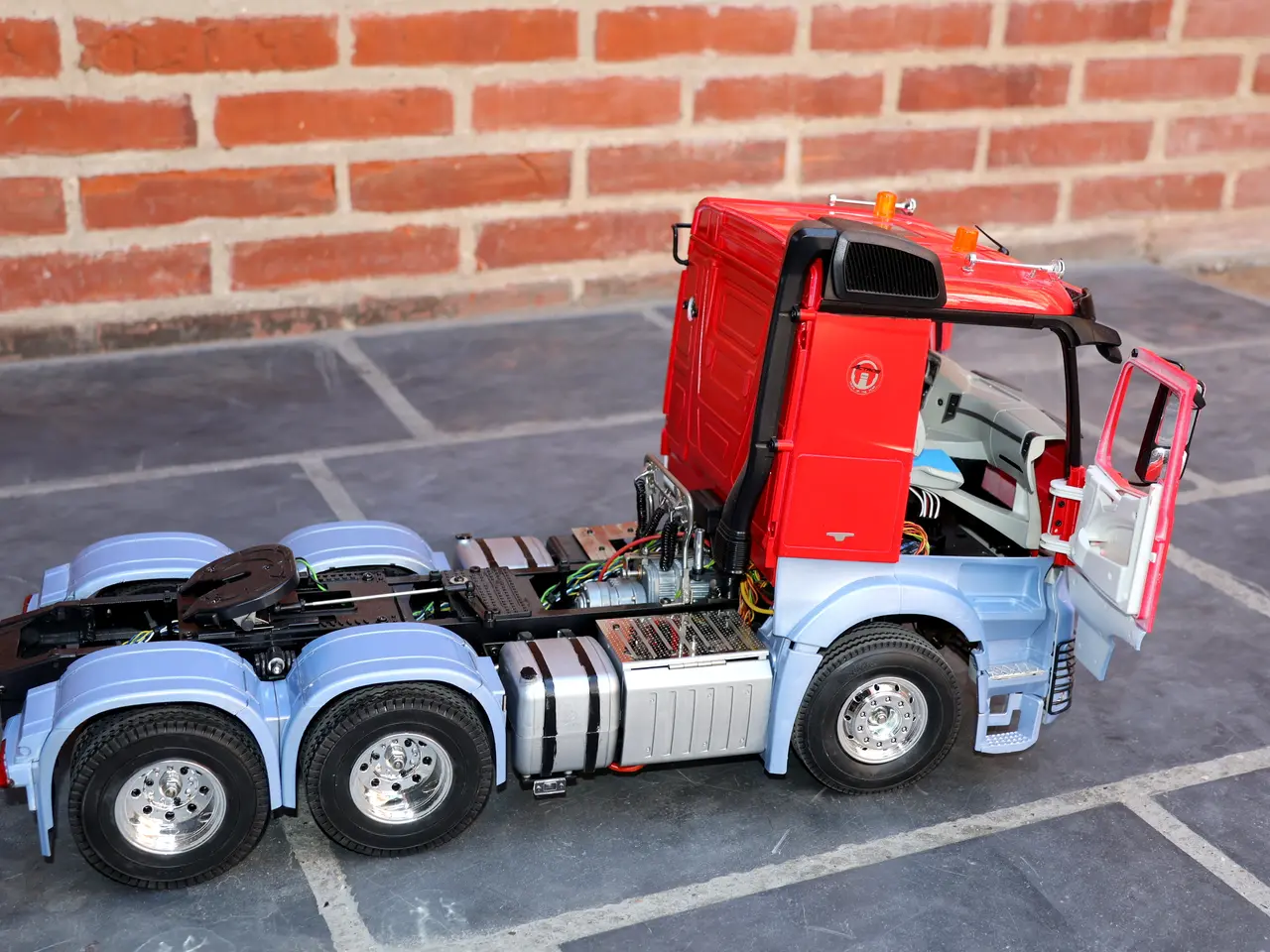 Billede 12 - Tamiya R/C Mercedes Benz 3551 skala 1/14