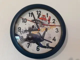 Planes væg ur