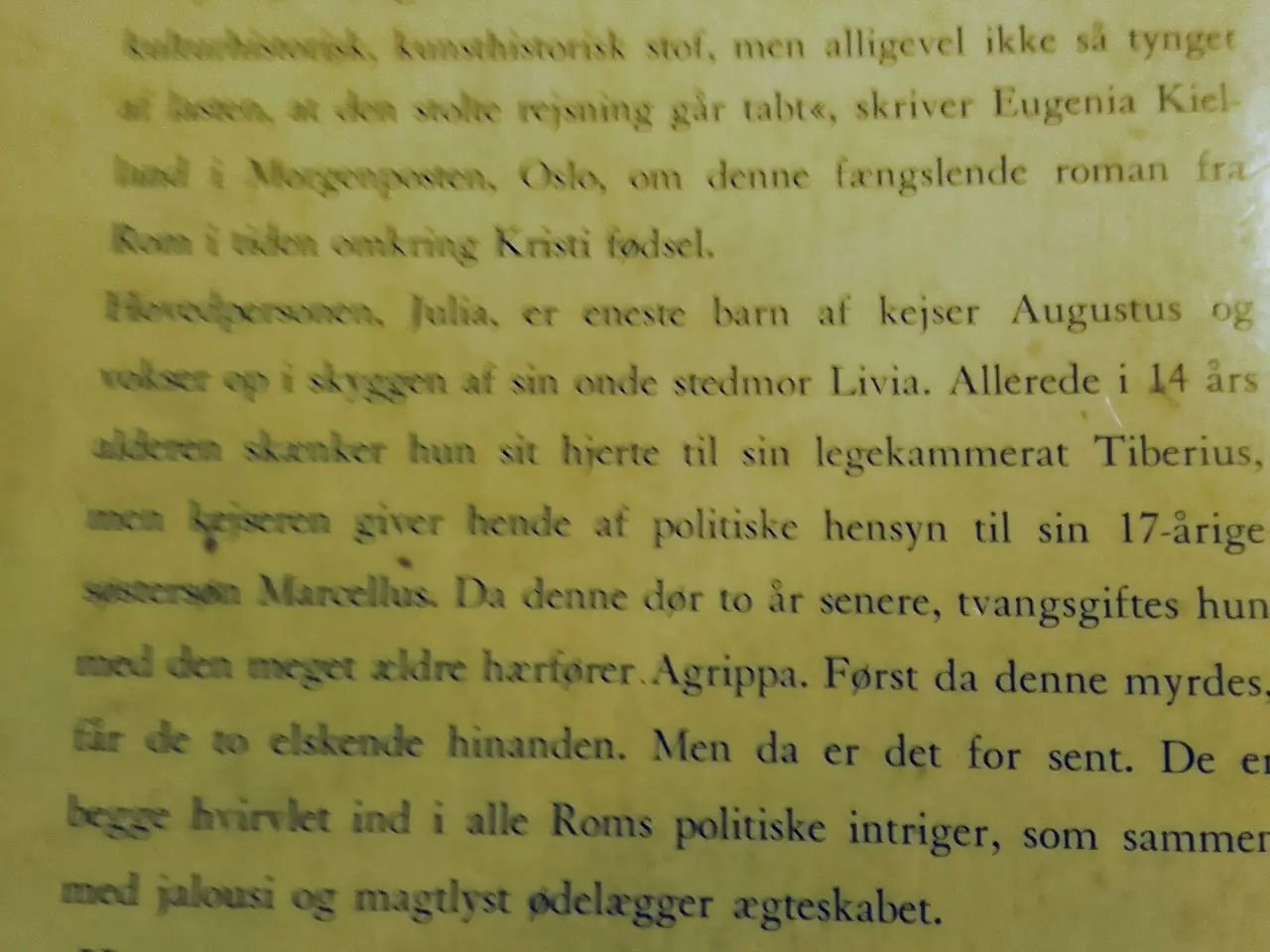 Billede 2 - Elisabeth Dored: Jeg elskede Tiberius.