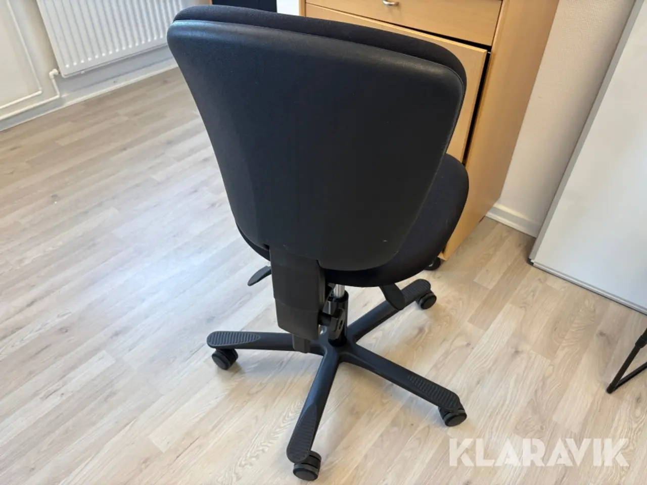 Billede 8 - Assorterede kontormøbler og inventar