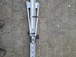 Cykelholder til tagbøjle 200 kr.