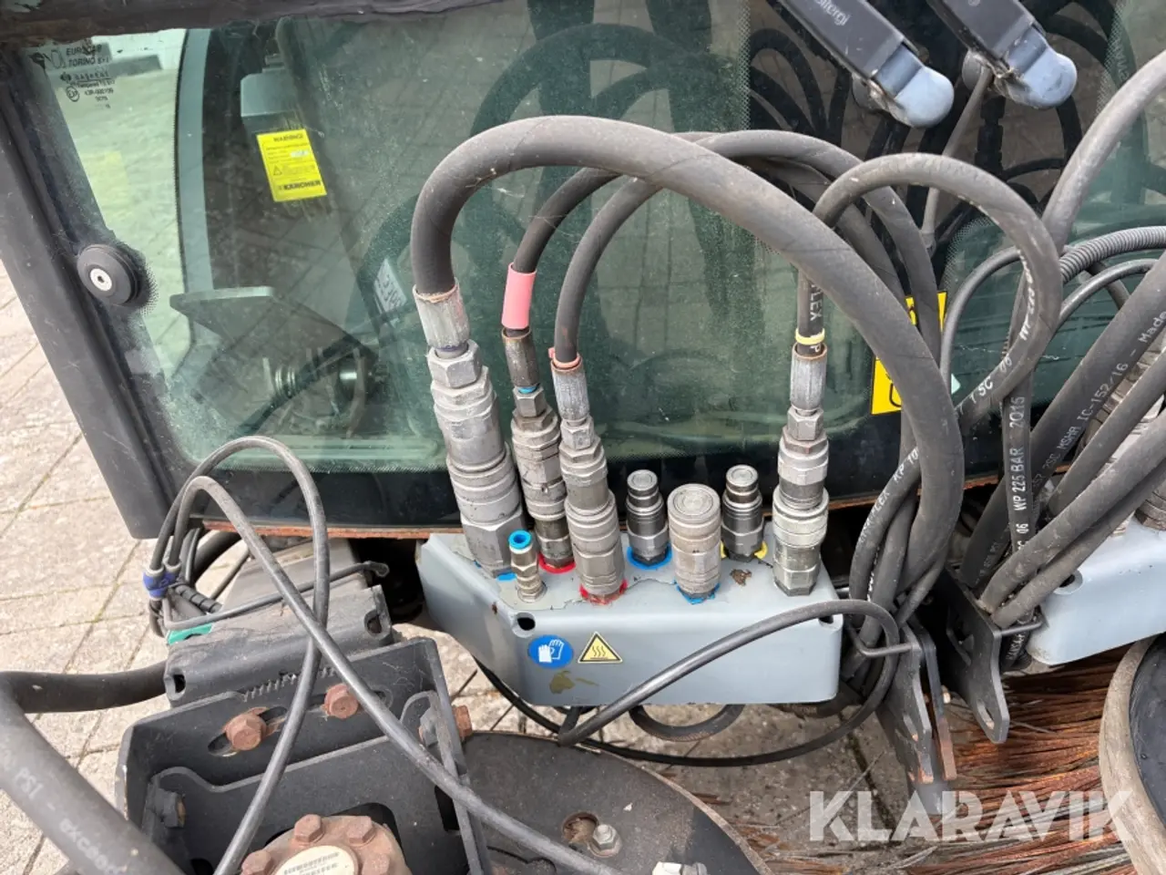 Billede 11 - Feje/sugemaskinw Karcher MC130