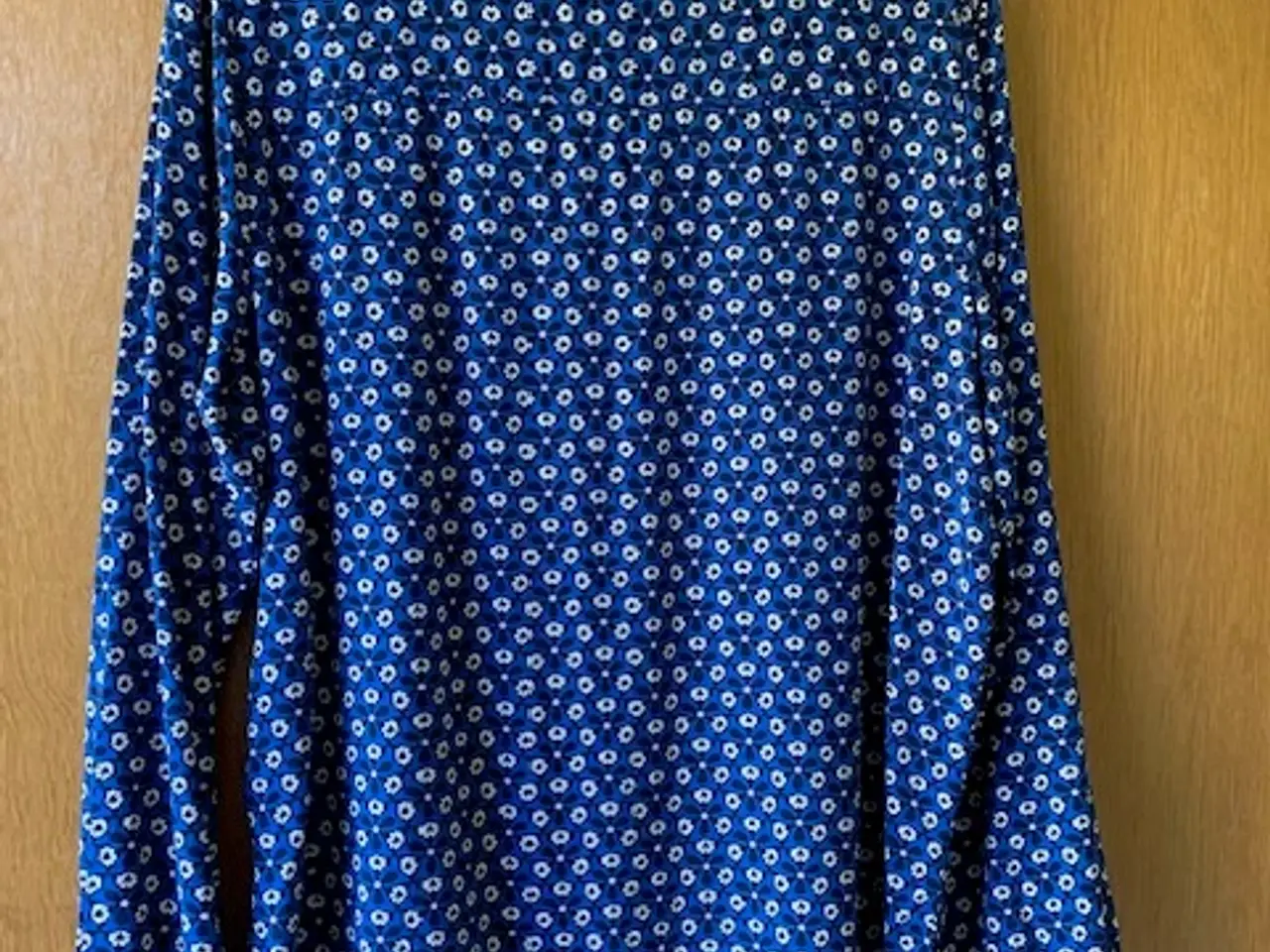 Billede 3 - Therese skjorte str. L 100 % viscose - fejlkøb