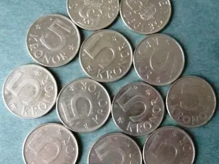 Sveriges 5 kronor mønt med Carl XVI Gustaf