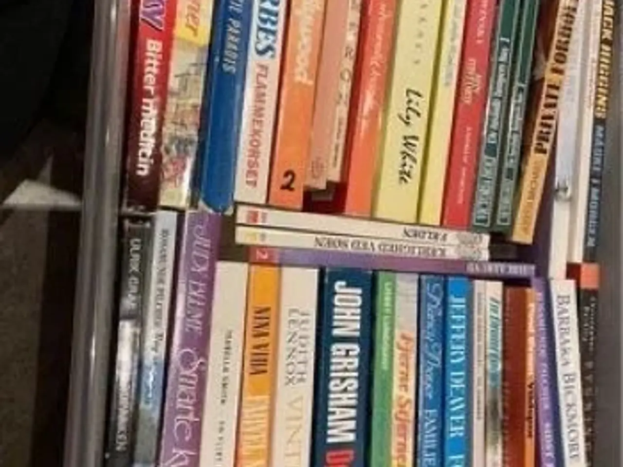 Billede 1 - Mangler du et nyt bibliotek - 1 bog = 2 kr
