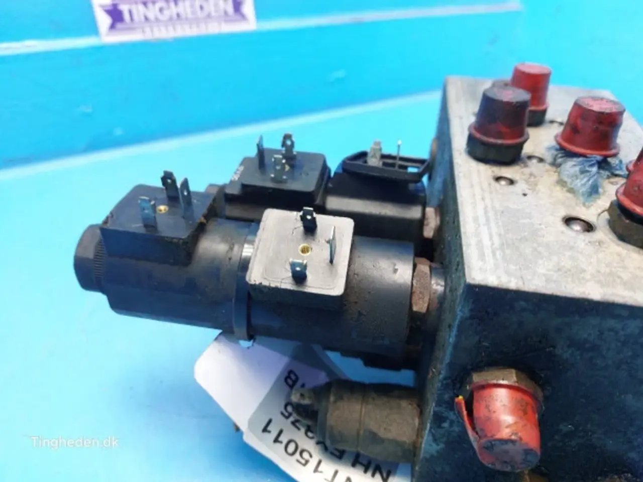 Billede 16 - New Holland FX375 Hydraulikventil 84037241