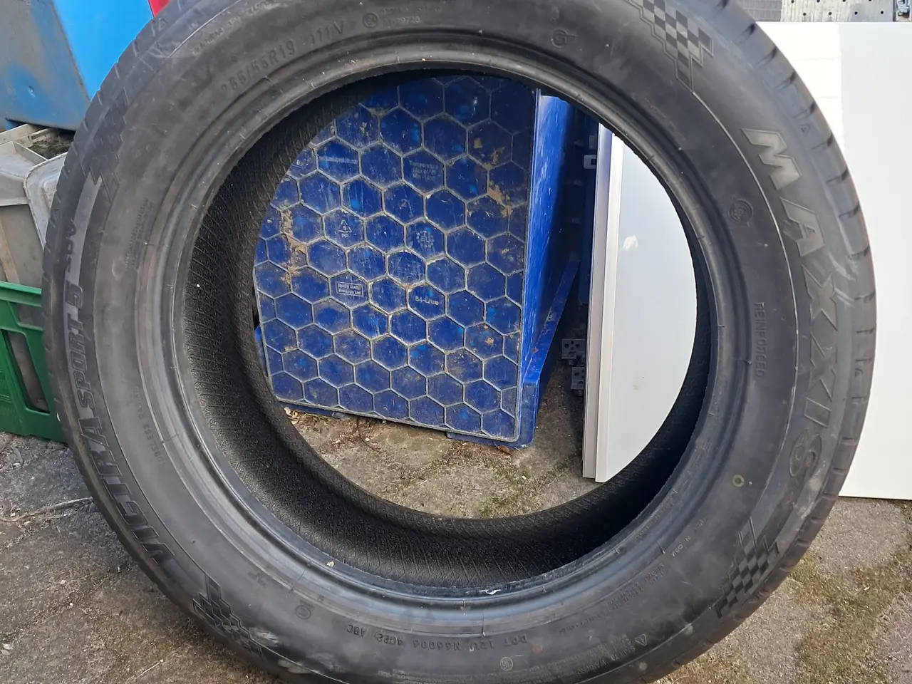 Billede 2 - dæk tilsalg 255/55 R19