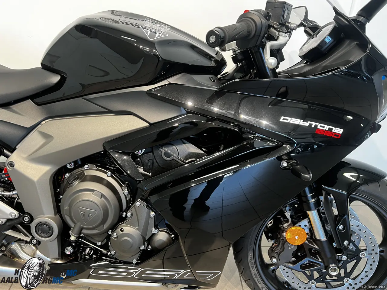 Billede 5 - Triumph Daytona 660 Sapphire Black