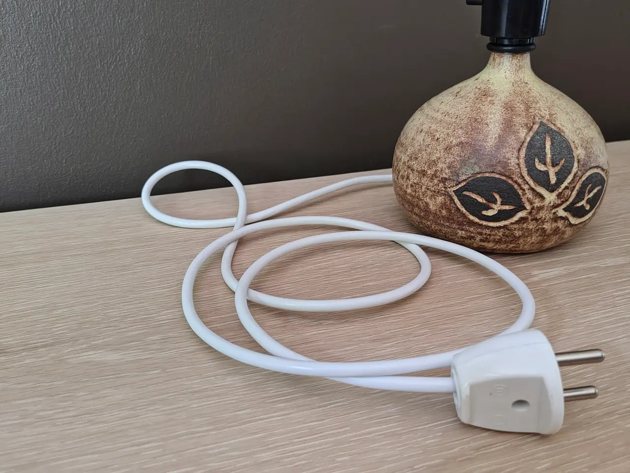 Billede 3 - Lille fin keramik bordlampe