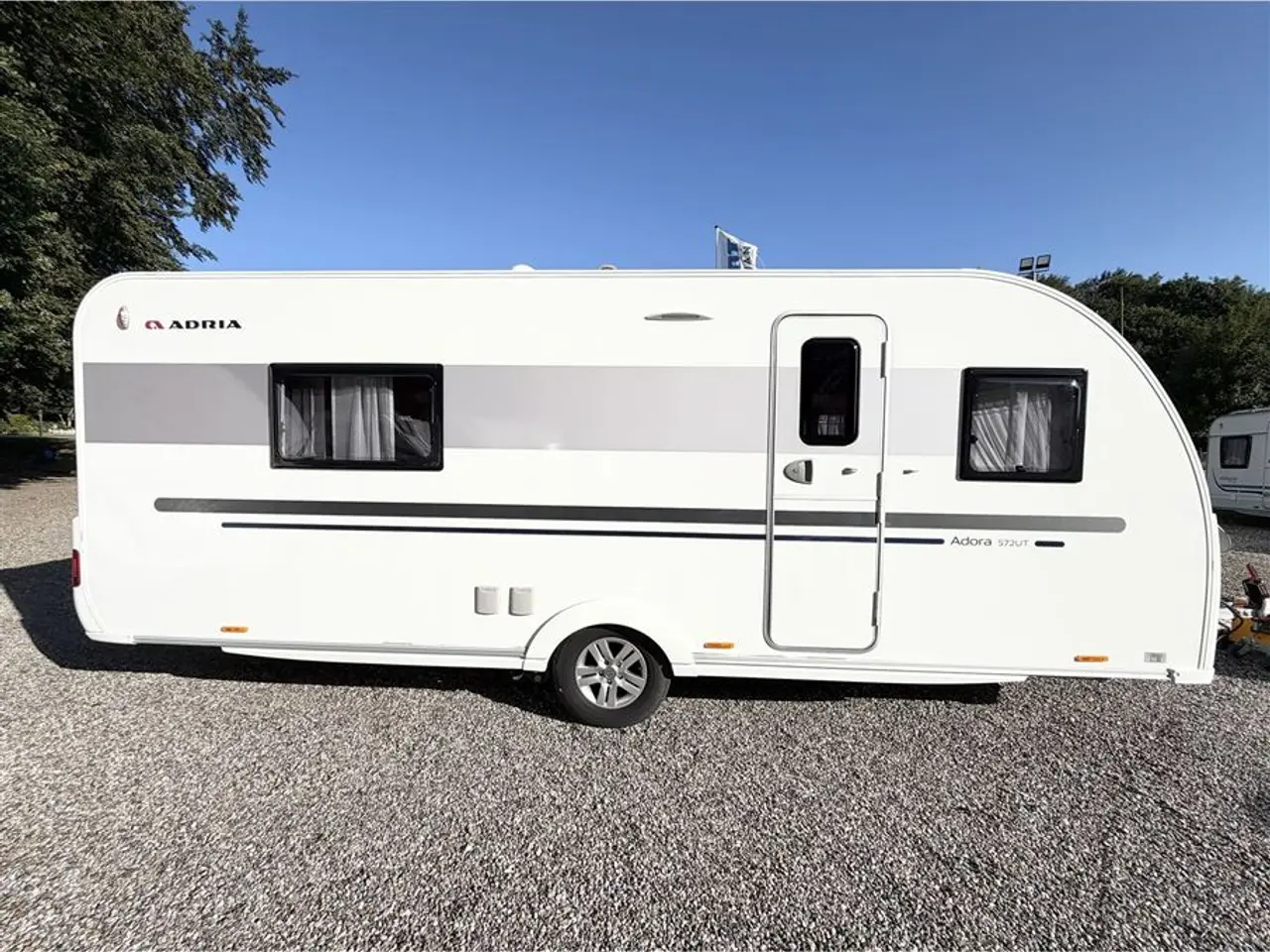 Billede 1 - 2019 - Adria Adora 572 UT Enkeltsenge-Endebad-Gulvtemp.-Mover