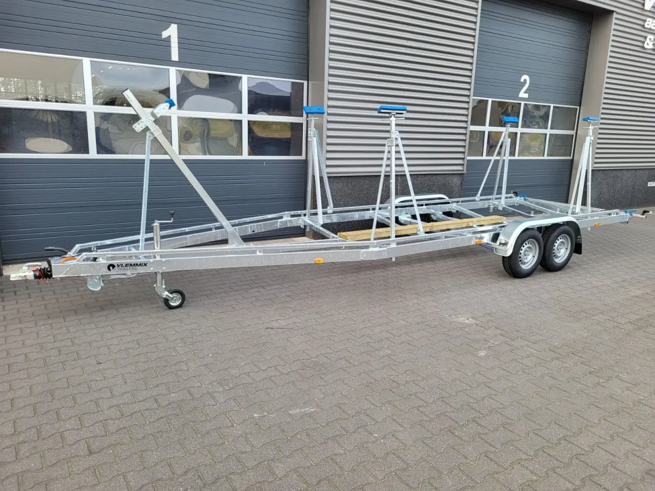 Billede 1 - Vlemmix Kølbådtrailer 840x250 3000