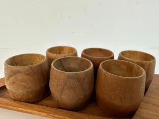 6 stk æggebægre i teak (retro)