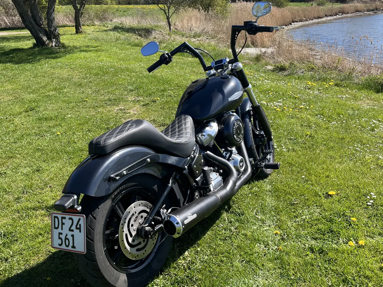Billede 2 - Street bob / Standart 107