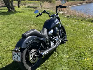 Street bob / Standart 107