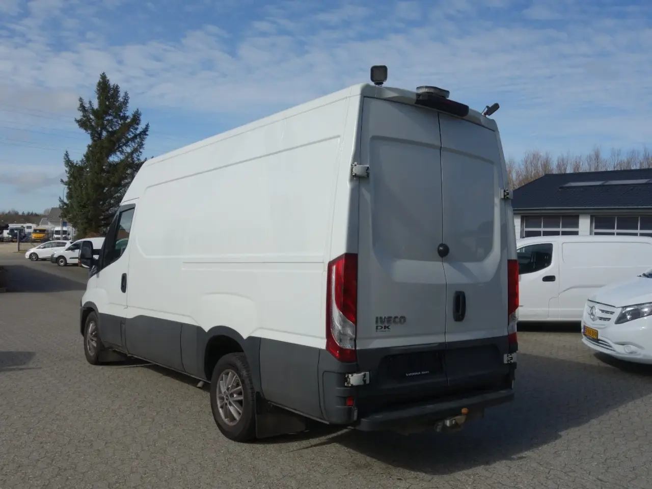 Billede 11 - Iveco Daily 3,0 35S18 12m³ Van AG8
