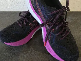 Løbesko - Dame    Asics Gel Kayano 29  str. 37,5