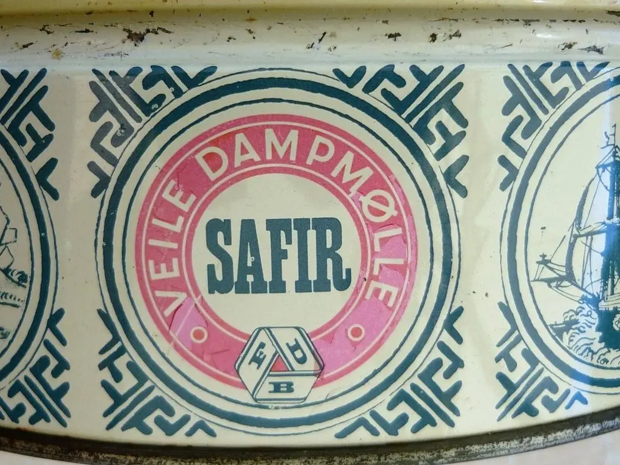 Billede 2 - Safir-Dåse"