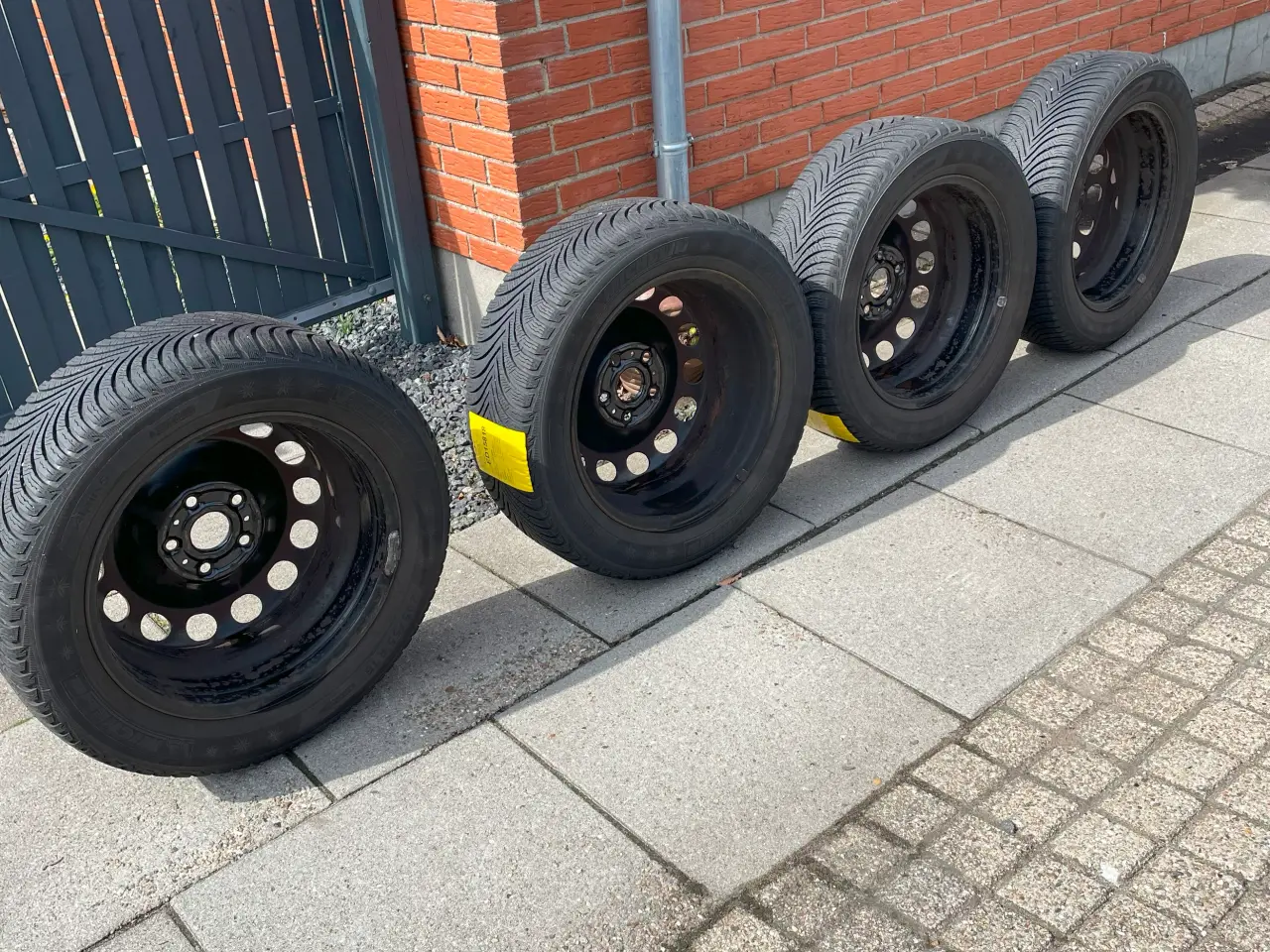 Billede 1 - Vinterdæk 16"