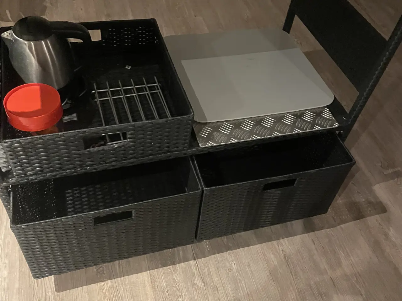 Billede 3 - Fantastisk fin  rullebord- serverings - opbevaring