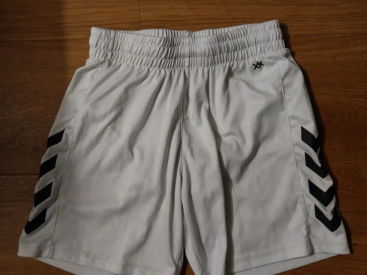 Billede 3 - Hummel shorts str 140