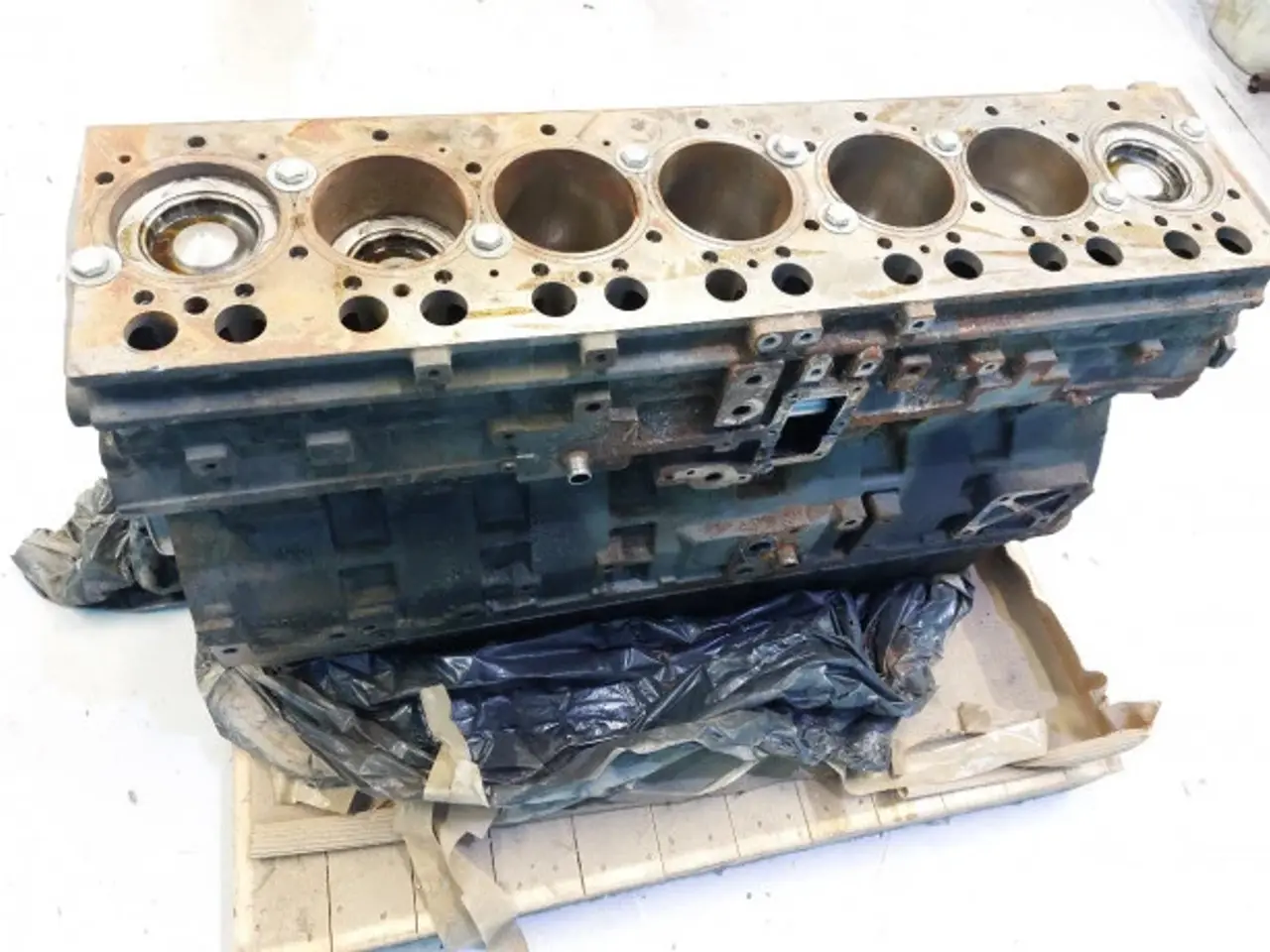 Billede 6 - Massey Ferguson 9380 Motorblok 865477030x