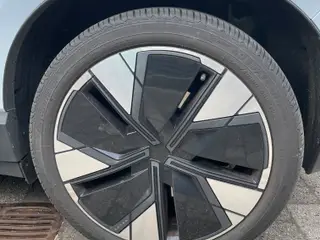 Fælge med dæk til Volvo EX 30