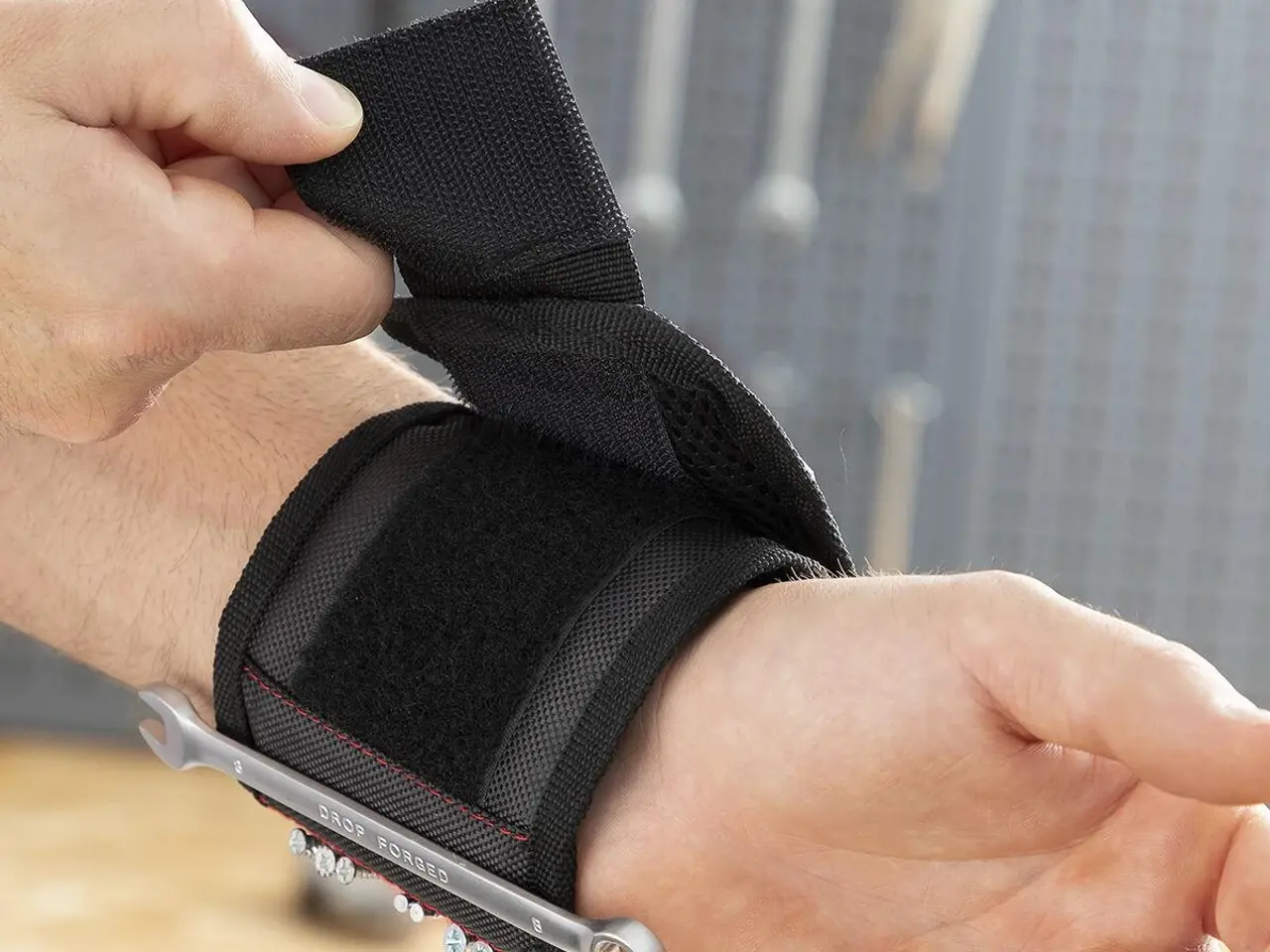 Billede 4 - Magnetisk armbånd til gør-det-selv WrisTool fra