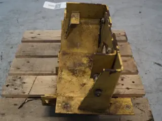New Holland TX66 Motorophæng 89833553