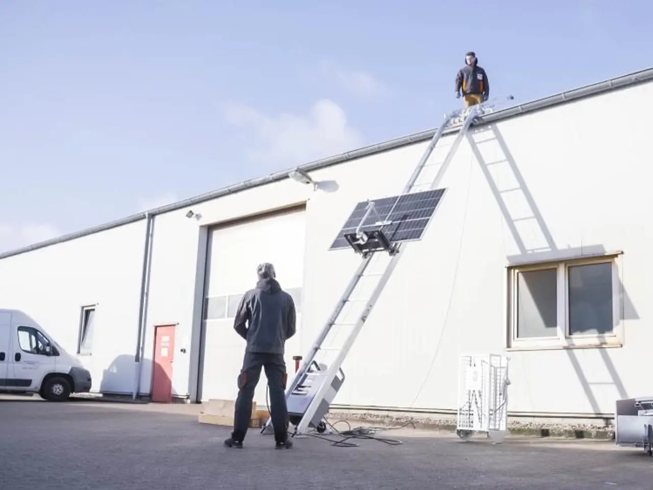 Billede 3 - SolarClimber solcellelift – Effektiv transport af solpaneler op til 21 meter