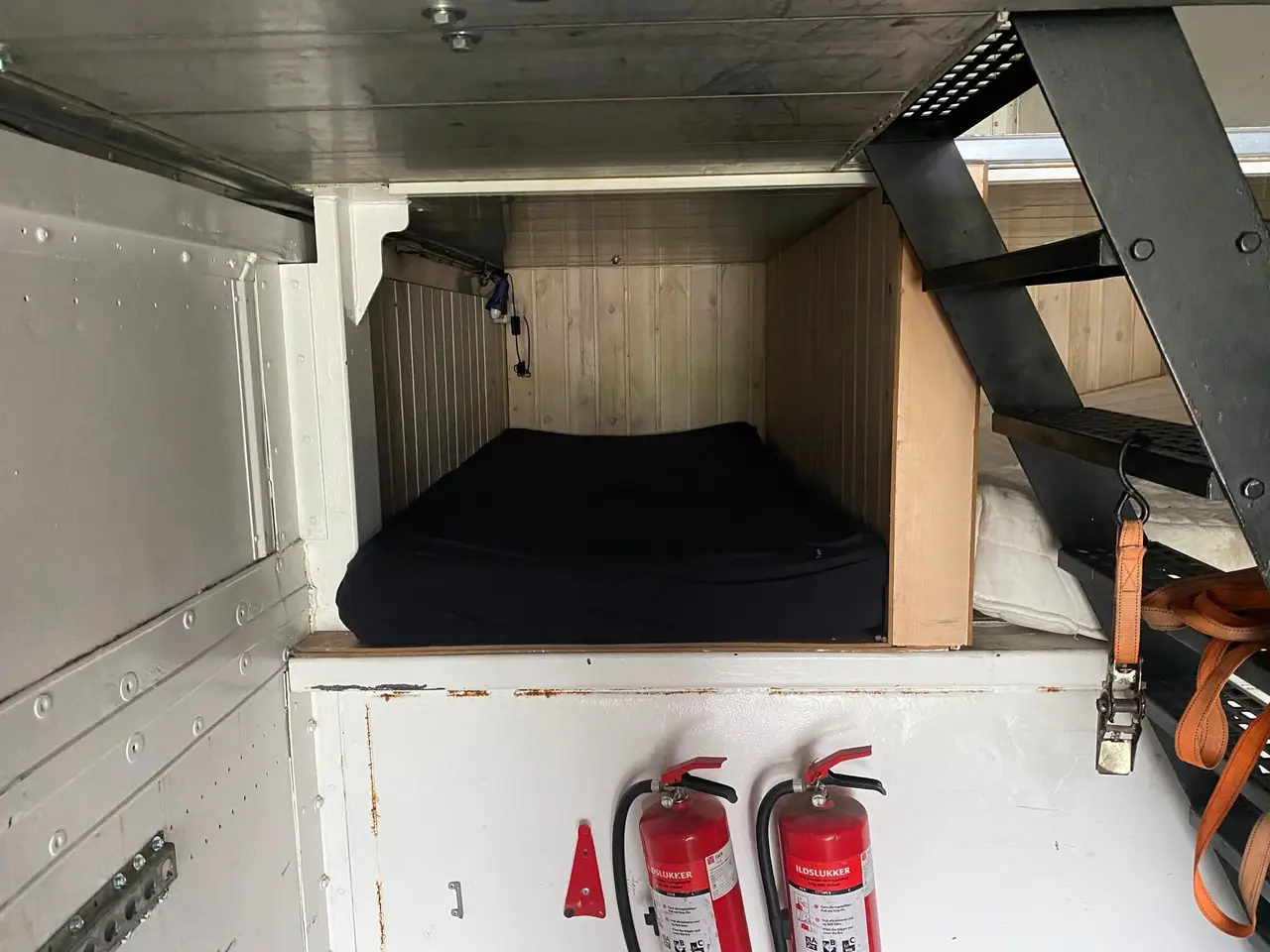 Billede 9 - Volvo FH12 med Wilson trailer og telt