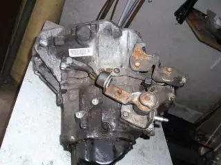 Suzuki Swift og Splash gearkasse renoveres 