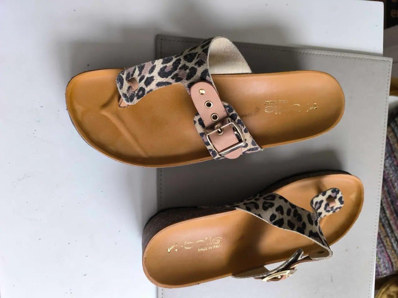 Billede 4 - Sandaler made i Italy meget flotte 
