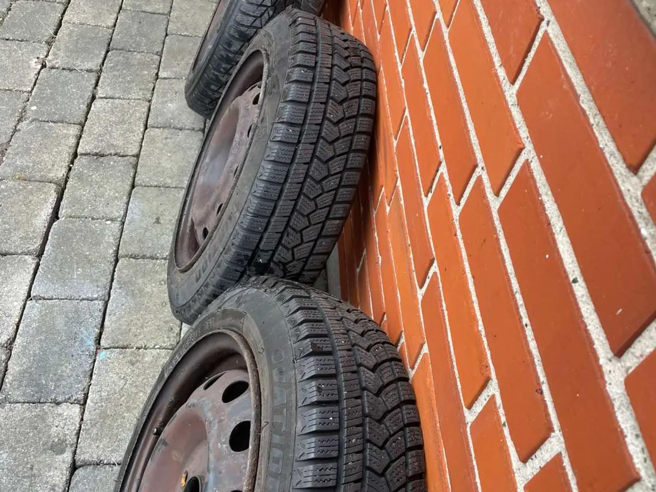 Billede 2 - 14 komplette sæt vinterhjul med næste ny vinterdæk