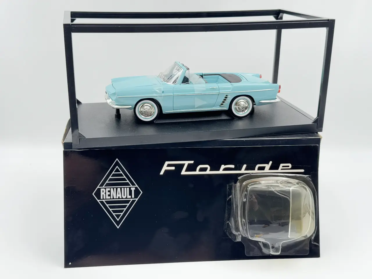 Billede 8 - 1959 Renault Floride Cabriolet - 1:18 Sjælden